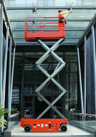 自(zì)行式升(sheng)降機 自(zi)行式升(shēng)降機